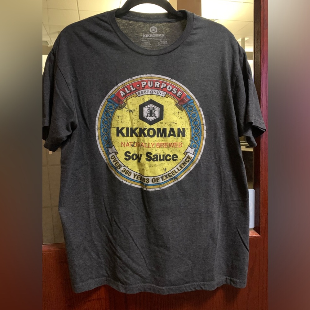 Kikkoman Soy Sauce Soft Dark Grey Graphic T-Shirt Men’s Large Japan 🇯🇵